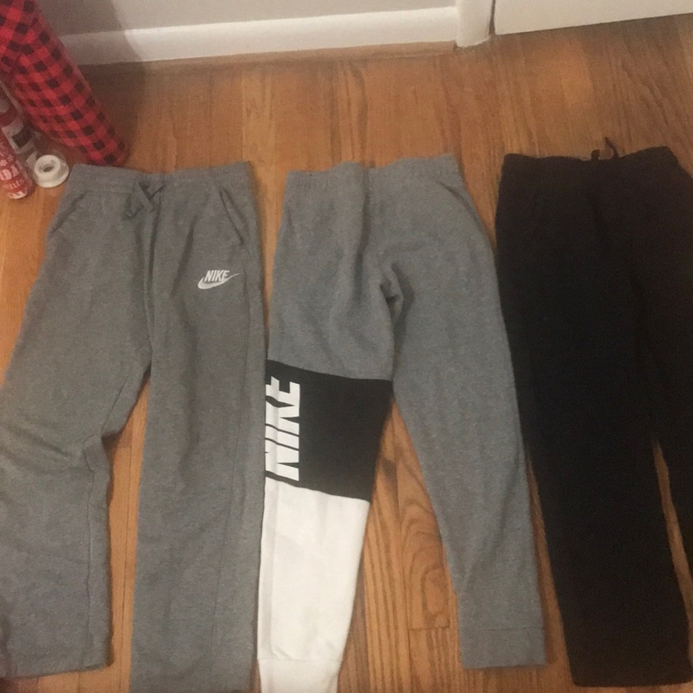 Boys Nike sweatpants all size large